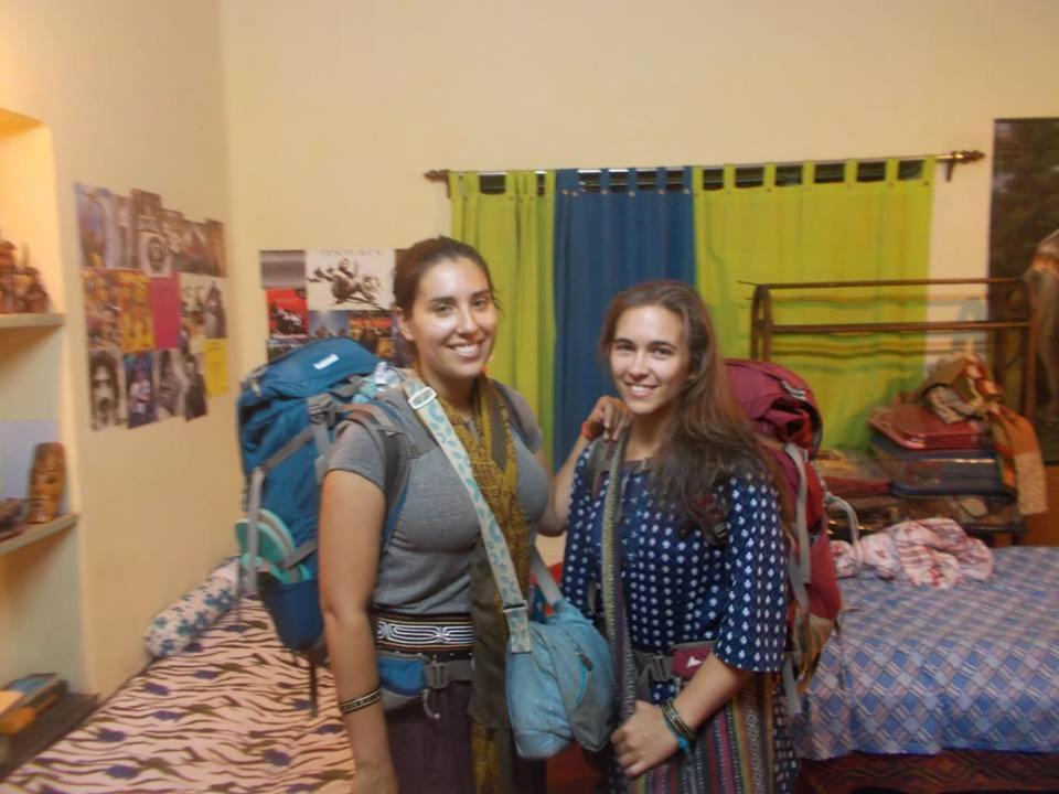 Calcutta Backpackers Appartamento Esterno foto